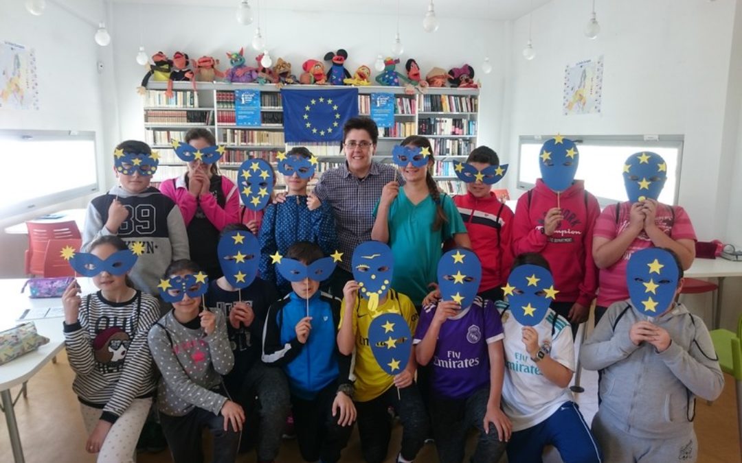 Los niños y niñas de 5º y 6º de Primaria del C.E.I.P. Ntra. Sra. del Rosario celebran el Día de Europa en el Centro de Información Juvenil 1