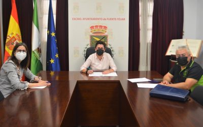 Firmado el contrato de gestión del Bar de la Caseta Municipal durante la Feria Real San Isidro 2022