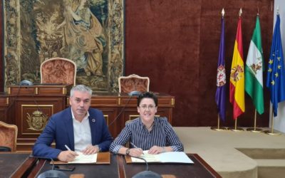 Firmado Convenio de colaboración entre la Agencia Provincial de la Energía de Córdoba y el Ayuntamiento para la instalación de Placas Fotovoltaicas en la Casa Consistorial