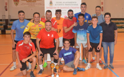Entregados los Trofeos de los Torneos de Fútbol Sala celebrados con motivo de la «XXV Fiesta de la Alcaparra»