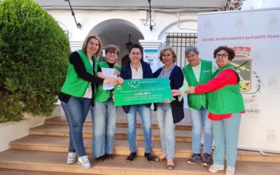 El Ayuntamiento entrega a la Asociación Española Contra el Cáncer la recaudación de la «II Jornada Benéfica»