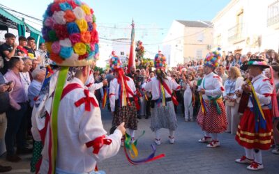 San Isidro Labrador y los ancestrales Danzantes sirven de pórtico a la Feria Real de Fuente-Tójar